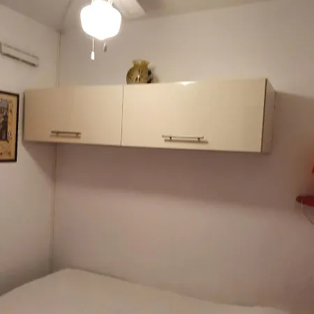 Egee Appartement *